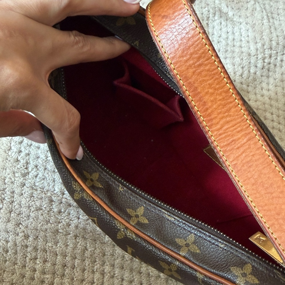 Louis Vuitton Brown and Tan Monogram Hobo Bag - Picture 7 of 8
